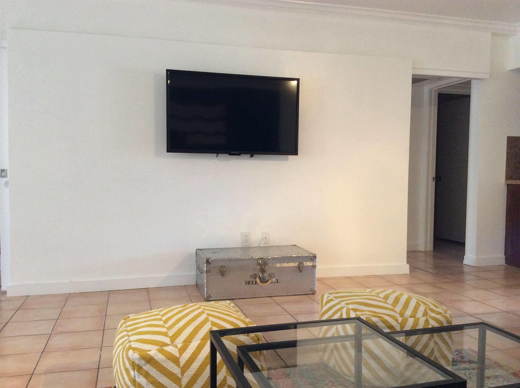 Modern Downtown Condo Palm Springs Dış mekan fotoğraf