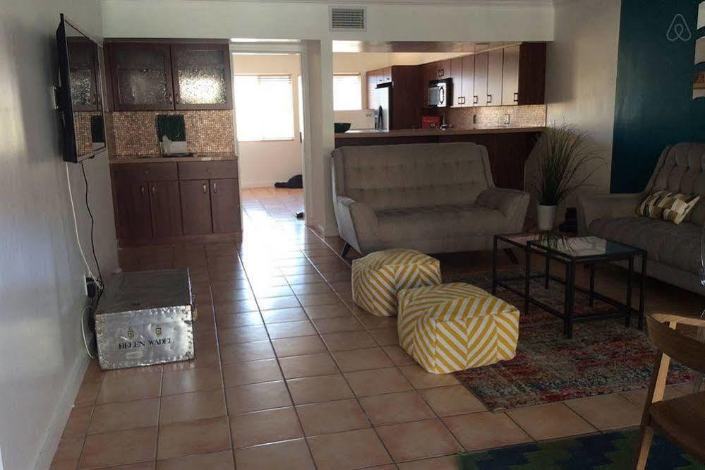 Modern Downtown Condo Palm Springs Dış mekan fotoğraf