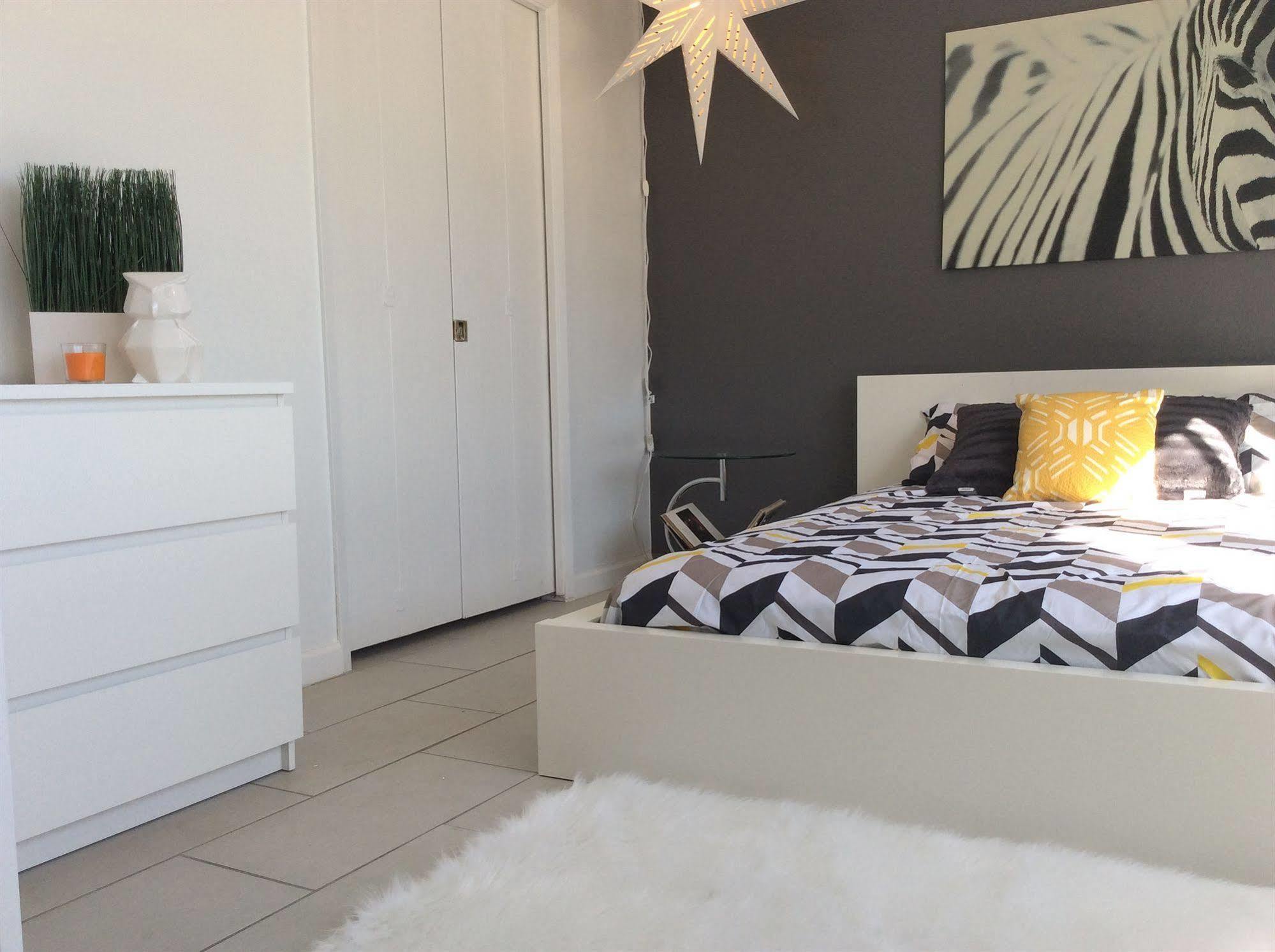 Modern Downtown Condo Palm Springs Dış mekan fotoğraf